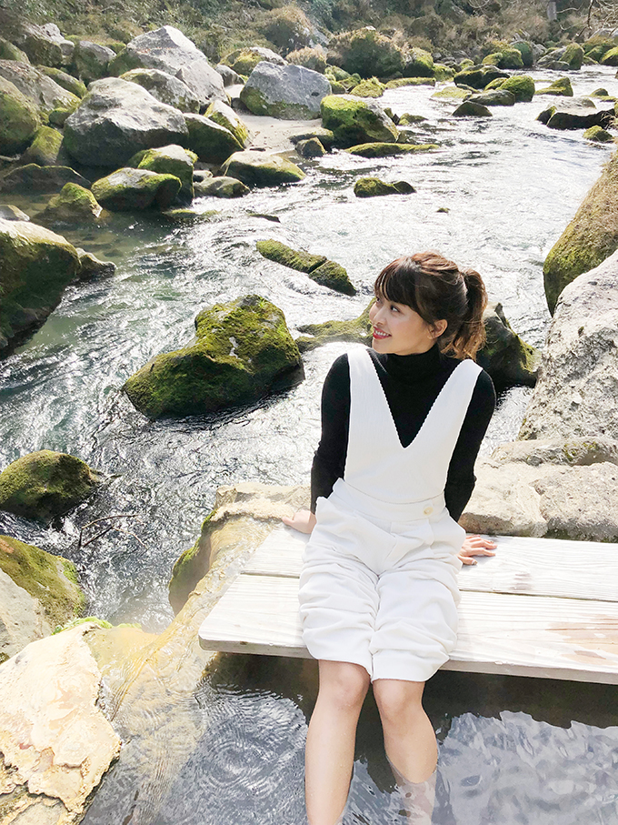 天降川すぐそばの足湯