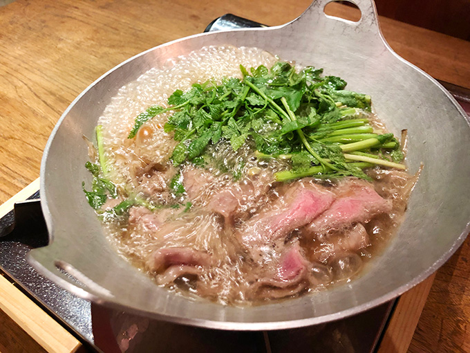鹿児島牛の「黒牛鍋」