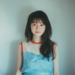 小林涼子