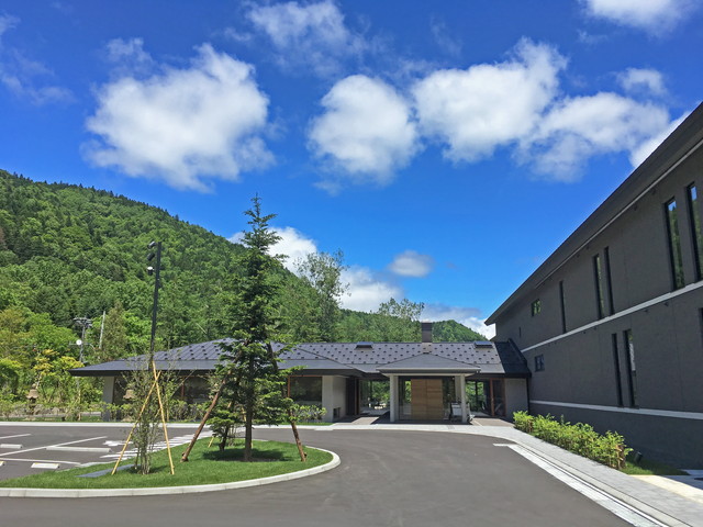 奥定山渓温泉　佳松御苑