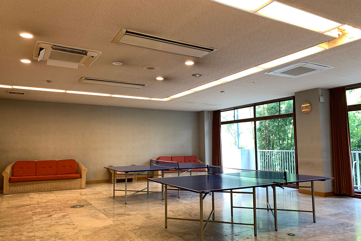 ワークスペース・ロビー・卓球