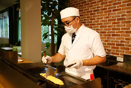 朝食バイキング・ライブキッチン