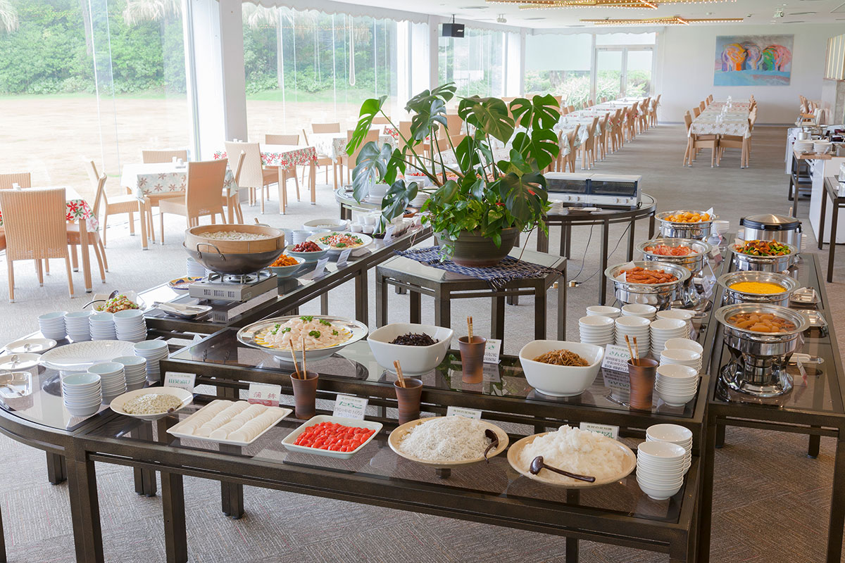 朝食　バイキング