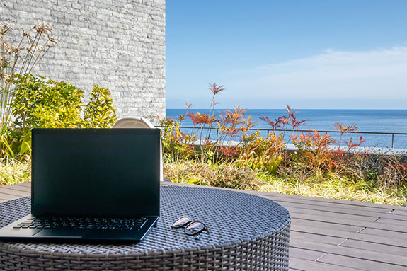 企業のワーケーションを積極的に誘致