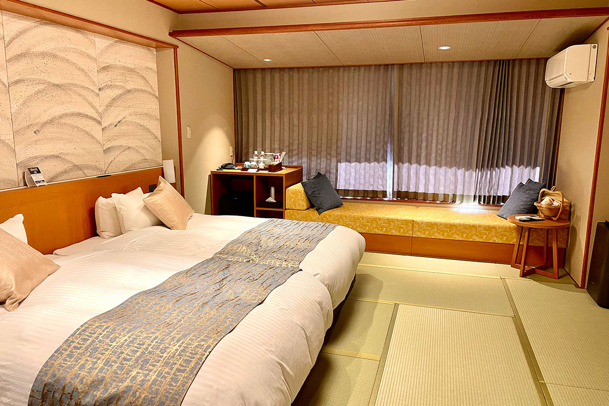 和モダンルーム