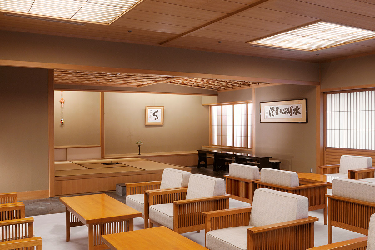 和風ラウンジ