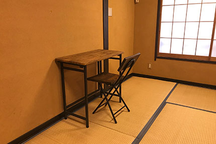 机・椅子（貸し出し）