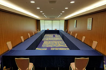 にれの木ホール