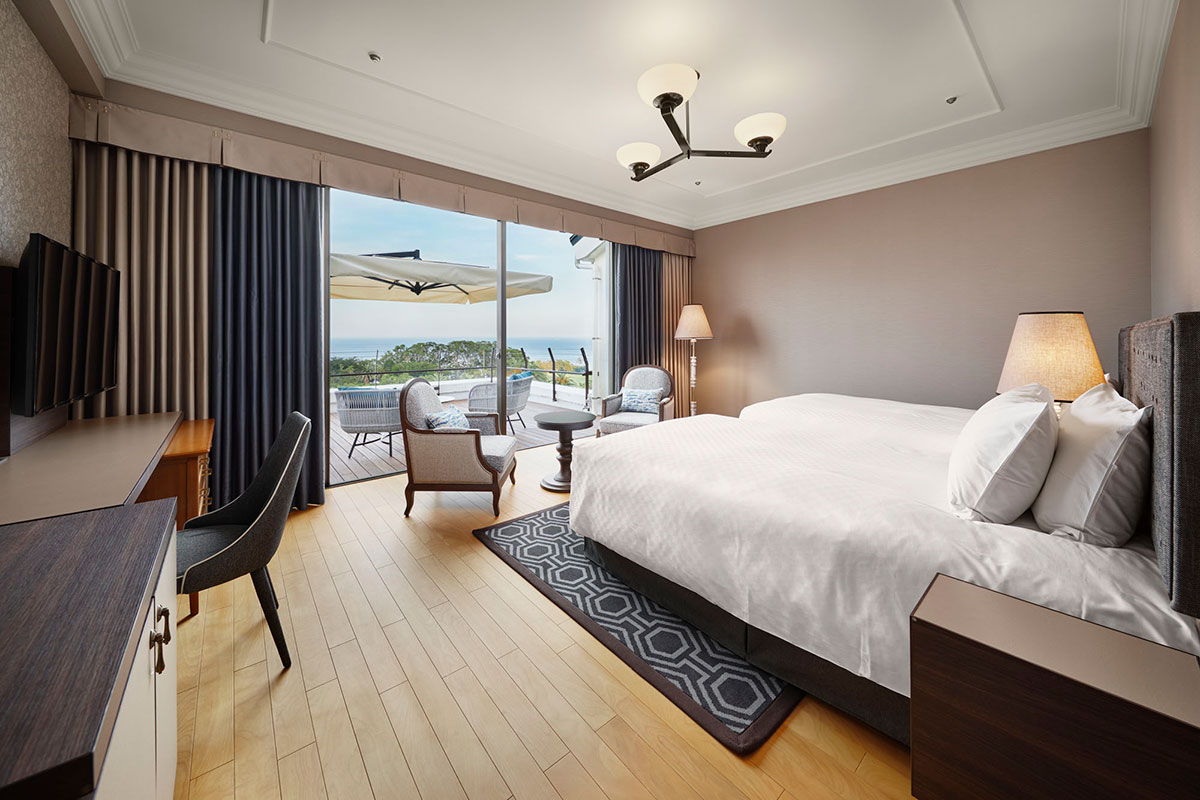 【客室】本館オーシャンビュープレミアムツイン