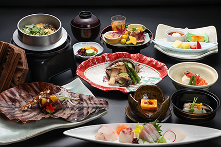 【夕食】川奈会席膳イメージ
