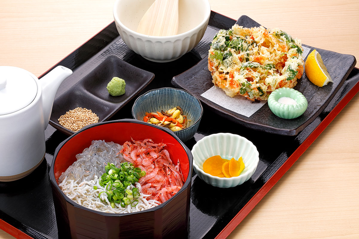 夕食例_三種丼膳