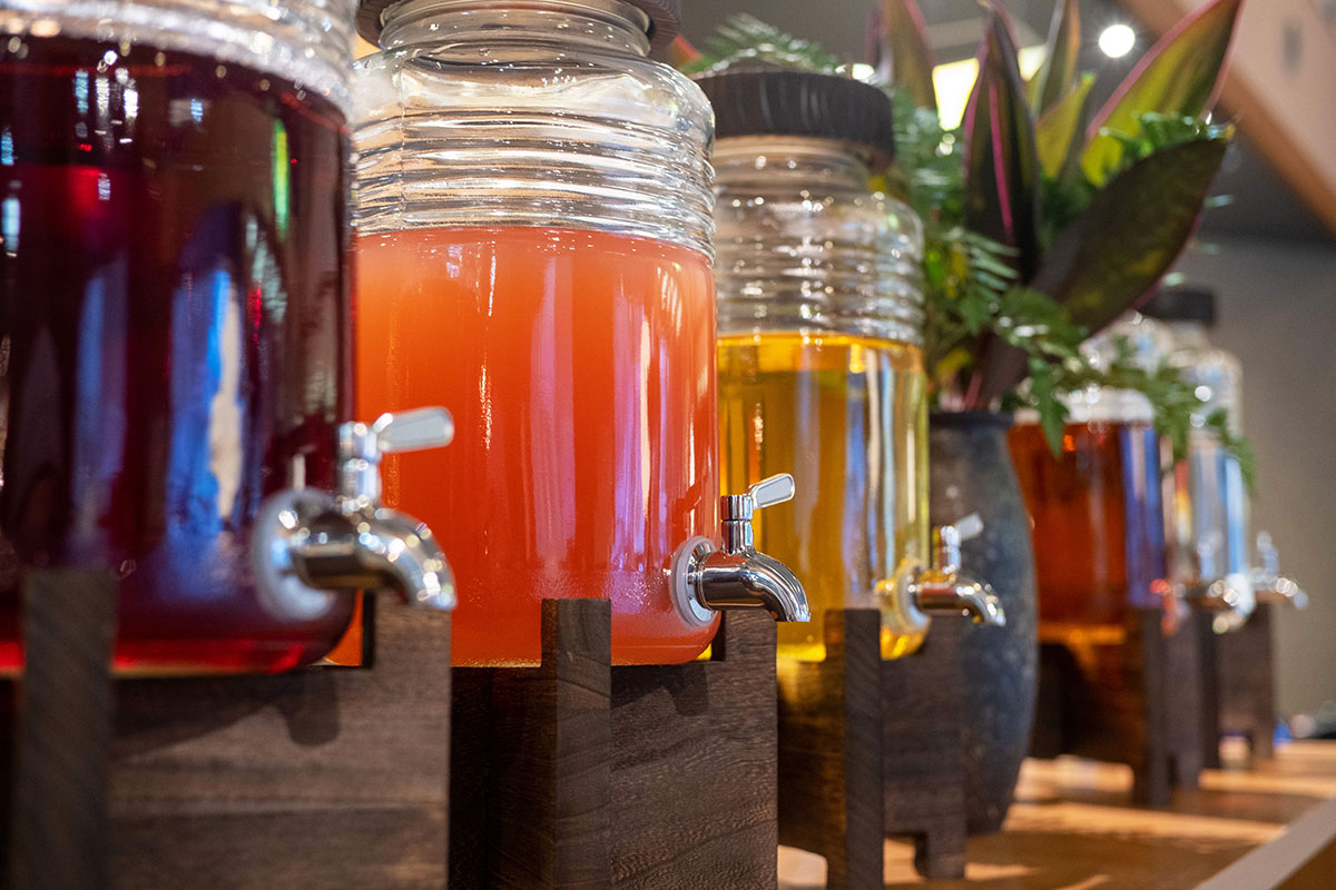 ラウンジ④ご滞在中のお飲み物は全て無料となります。