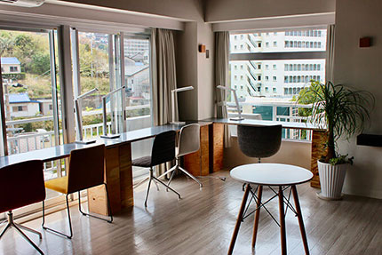 シェアデスク（ワークルーム内）